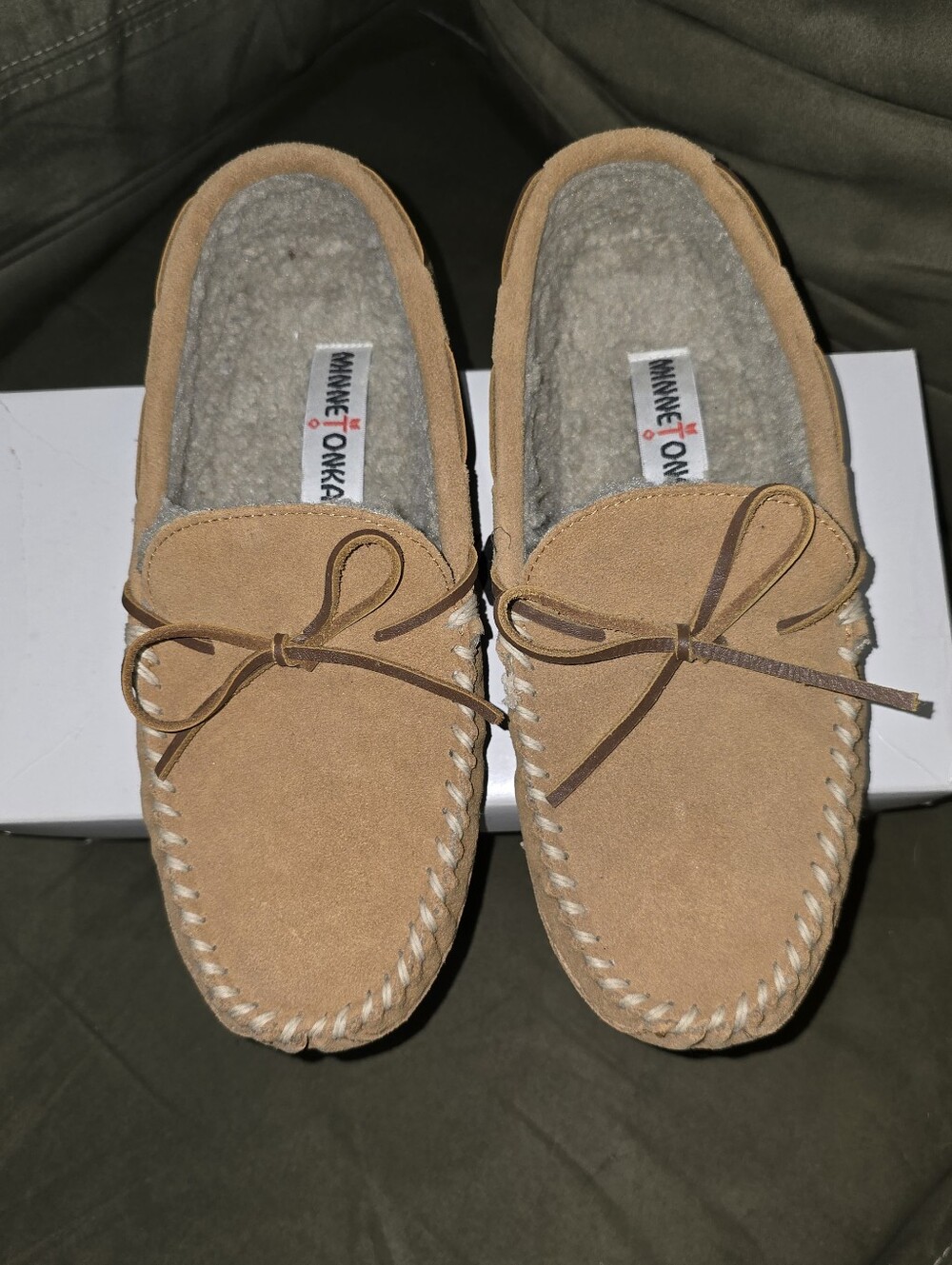 New Mens Minnetonka Cinnamon Casey Slippers